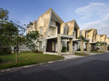 Di Jual Rumah 2 lantai FullyFurnished Batam Centre