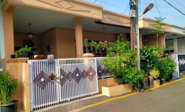 dijual Rumah bagus 2 lantai siap huni, lokasi tdk banjir, di pesona anggrek  dekat Summarecon Kota Bekasi