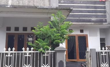 dijual Rumah bagus 2 lantai siap huni, lokasi tdk banjir, di pesona anggrek  dekat Summarecon Kota Bekasi