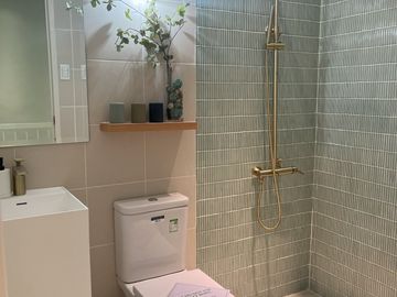 Neuville Townhomes-Astrid Regular