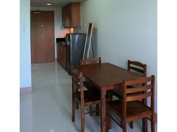 CONDO NEAR MOA AND AIRPORT 5% SPOT DP TO MOVE IN