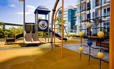 CONDO UNIT FOR SALE FURNISH SEA VIEW IN MACTAN NEWTOWN