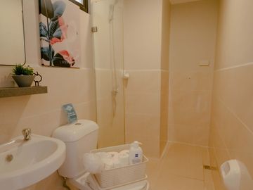 Sacrifice sale Condo fully furnished 2 bedroos