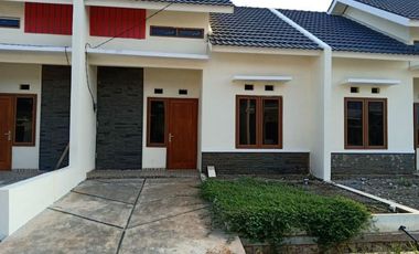 Di Jual cepat Rumah siap huni di Grand Mahkota