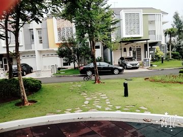 Disewakan Murah Rumah Hoek Rapih Darwin Gading Serpong