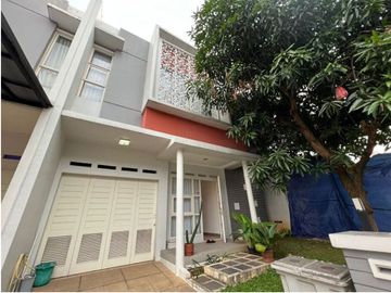Disewakan Murah Rumah Hoek Rapih Darwin Gading Serpong