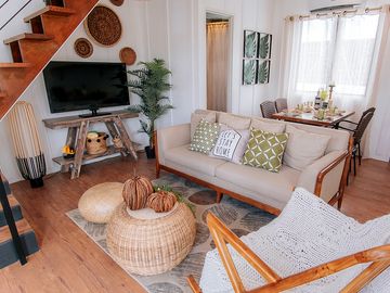 townhouse near Metro Manila