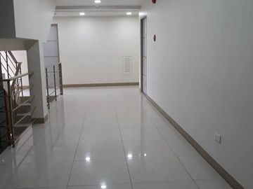 For Rent:Studio Condominium Semi Furnished and Allowed Pet in Talamban