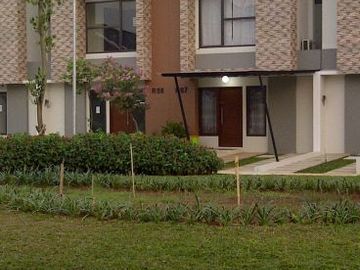 Dijual rumah bebas banjir lokasi strategis di premier serenity bekasi timur