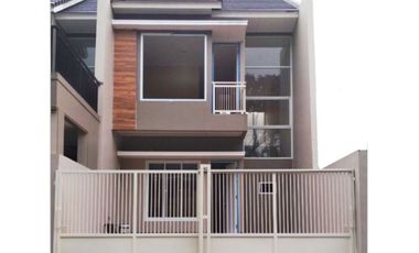 TURUN HARGA JUAL CEPAT RUMAH MODERN MINIMALIS VILLA MELATI MAS TANGERANG SELATAN