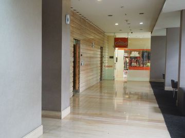 spesialis apartement hamptons park 4 bedroom