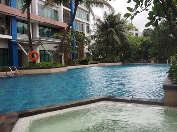 spesialis apartement hamptons park 4 bedroom