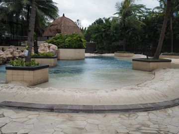 spesialis apartement hamptons park 4 bedroom