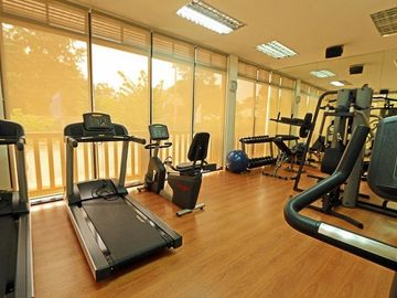 For Sale Beautiful 2 Bedroom unit with balcony in One Oasis, Cebu