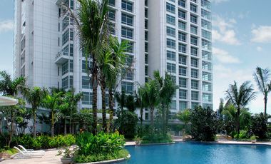 One Roxas Triangle 3br with balcony; for sale or rent