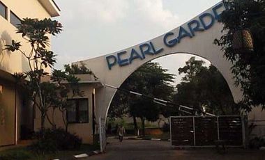 Dijual rumah hook di PEARL GARDEN Cimanggis jual cepat