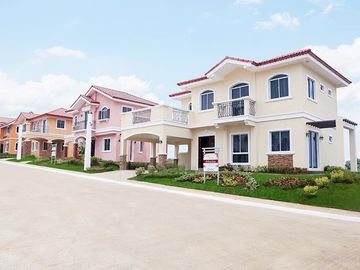 Gisella Single Detached Italian House -Two Storey  4 Bedroom 2 Toilet and Bath