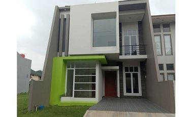 Dijual Rumah Golf & Mountain view di kota bogor dekat novotel