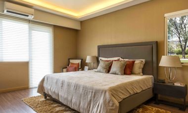 108 sqm - 2 bedrooms Royalton Capitol Commons