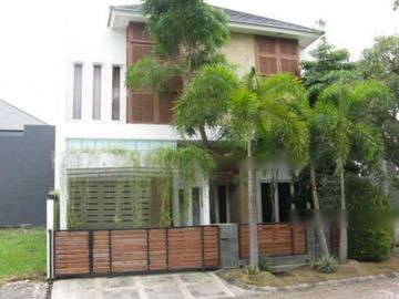 disewakan rumah mewah minimalis di kertajaya indah regency